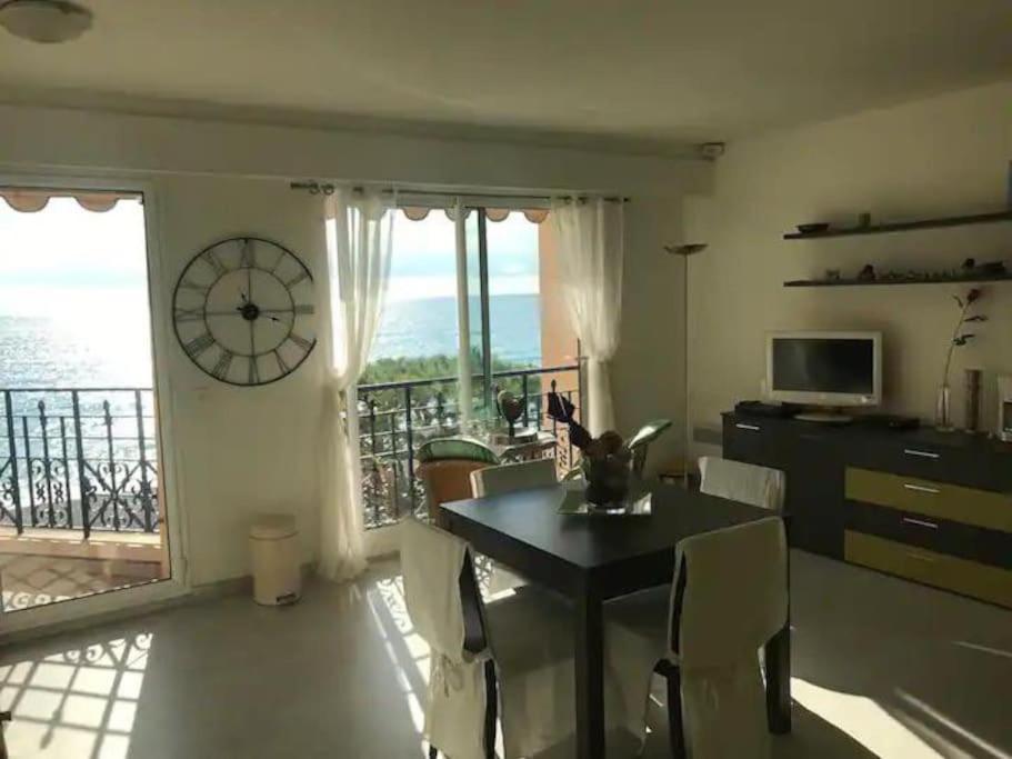Victoria Bilocale Centro Citta E Vista Mare Menton Exterior foto